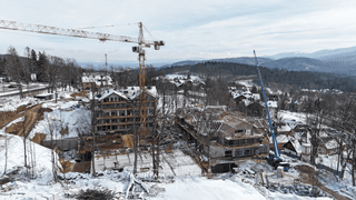 Postęp na budowie The View Mountain – luty 2026